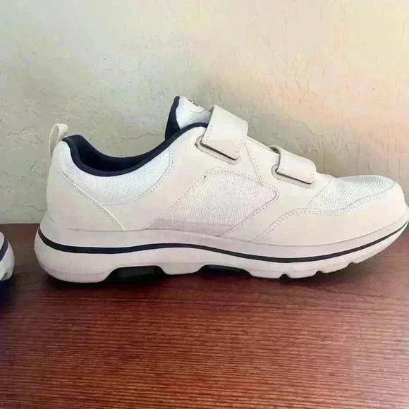 SKECHERS | Men's size 13 EWW Go Walk 5 Wistful Shoes Sneakers White Athletic - Picture 2 of 11